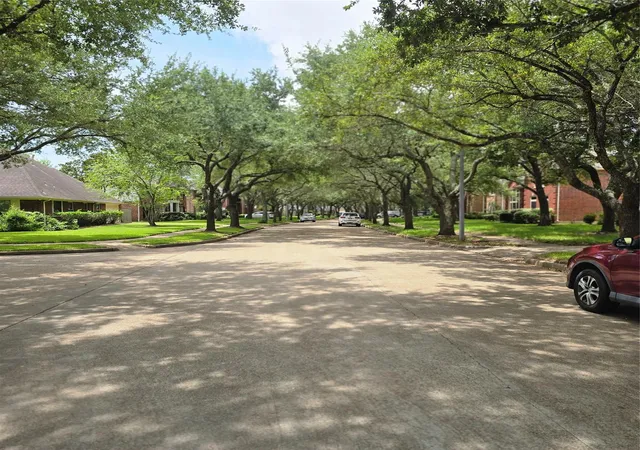 42nd image of 2431 Oyster Loop Dr, Sugar Land, TX 77478 | MLS# 20503850