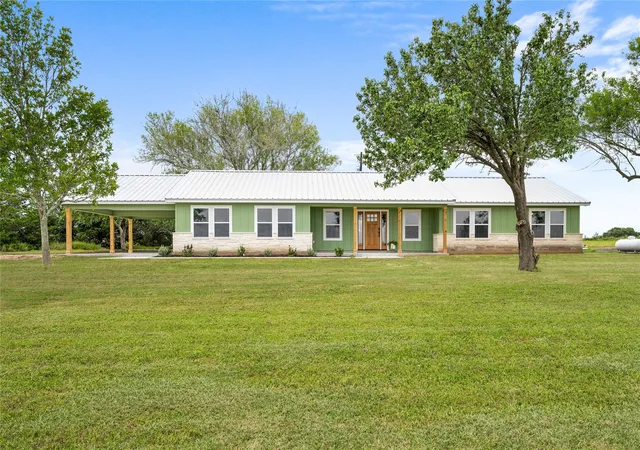 2nd image of 1232 Swiss Alp Hills Loop, Schulenburg, TX 78956 | MLS# 83560655