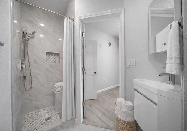 Photo 3 of Multi family home for sale at 2807 Church St, Galveston, TX 77550 | MLS# 98892480 | Listing updated on 2026-06-12