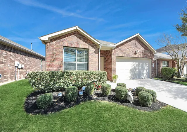 Photo 2 of Sale Pending at 5810 Camelia Evergreen Ln, Richmond, TX 77407 | MLS# 74325231 | Listing updated on 2026-09-14