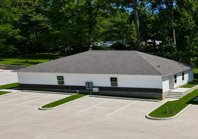 2nd image of 103 Summer Pl, Huntsville, TX 77340 | MLS# 34085080
