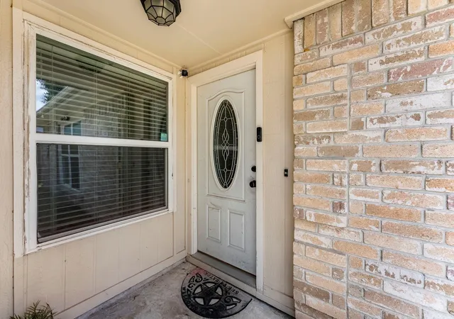 Photo 3 of Single family home for sale at 21022 Fernhollow Ln, Spring, TX 77388 | MLS# 82431580 | Listing updated on 2026-09-01