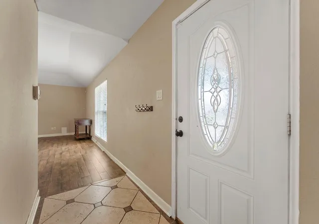 Photo 3 of Single family home for sale at 21022 Fernhollow Ln, Spring, TX 77388 | MLS# 82431580 | Listing updated on 2026-09-01