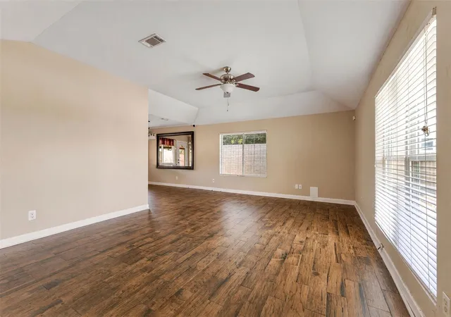 Photo 4 of Single family home for sale at 21022 Fernhollow Ln, Spring, TX 77388 | MLS# 82431580 | Listing updated on 2026-09-01
