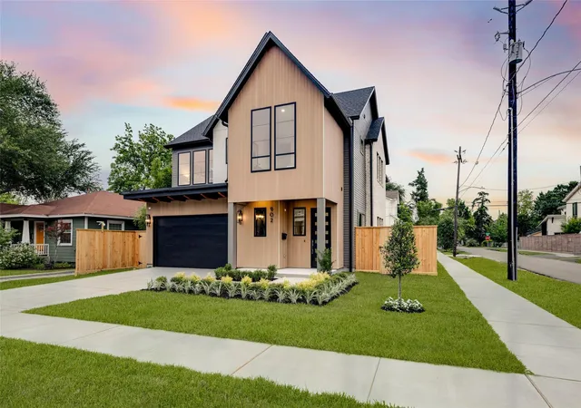 3rd image of 902 E 25Th St, Houston, TX 77009 | MLS# 32496070
