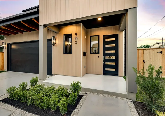 4th image of 902 E 25Th St, Houston, TX 77009 | MLS# 32496070
