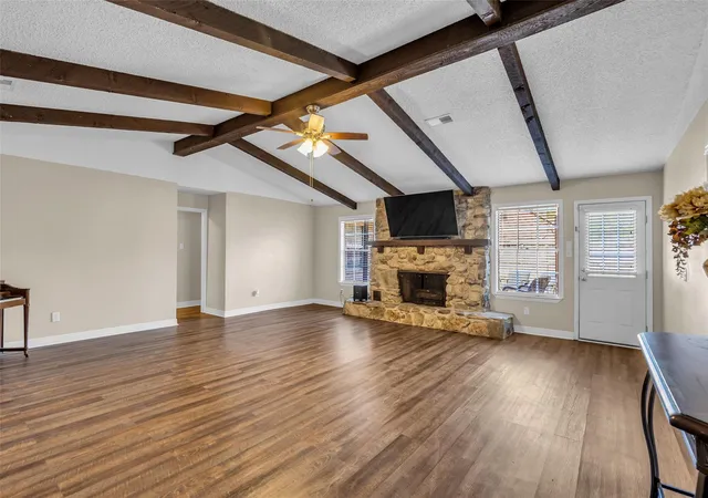 Photo 4 of Single family home for sale at 4801 Summer Ln, Baytown, TX 77521 | MLS# 71072057 | Listing updated on 2026-05-17