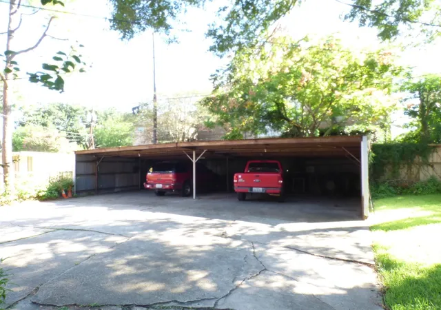 Photo 3 of Multi family home for sale at 8715 Ilona Ln, Houston, TX 77025 | MLS# 3519748 | Listing updated on 2026-09-11