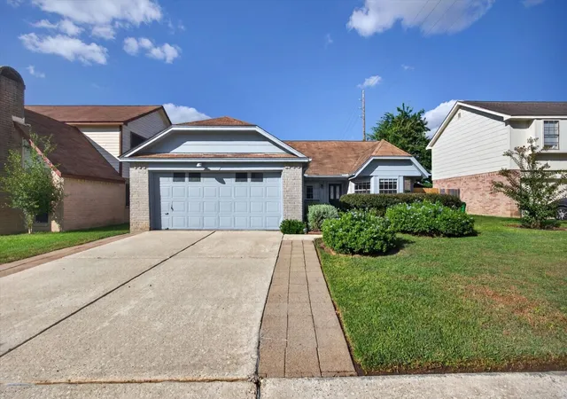 Photo 1 of Single family home for sale at 19406 Horden Crk Dr, Tomball, TX 77375 | MLS# 77370535 | Listing updated on 2026-10-06