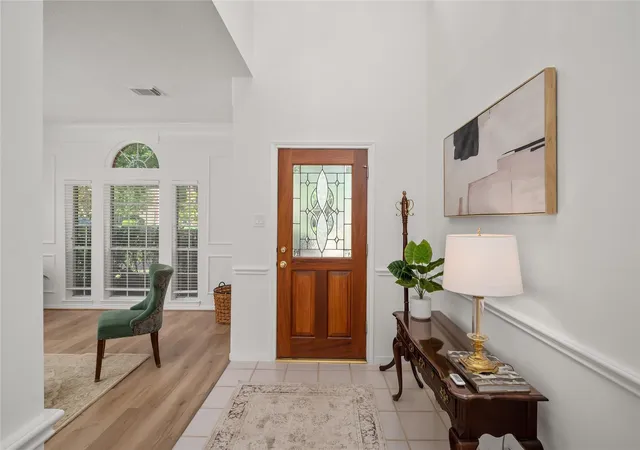 2nd image of 1206 Melford Dr, Houston, TX 77077 | MLS# 38546291