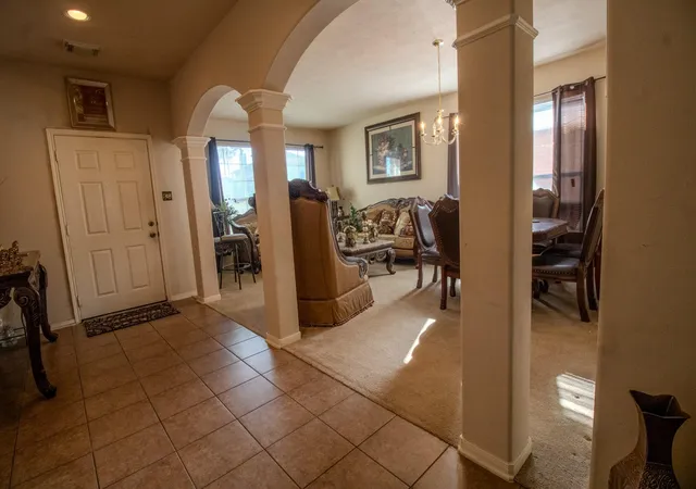 Photo 4 of Single family home for sale at 5 Carmel Chase Ct, Manvel, TX 77578 | MLS# 7902012 | Listing updated on 2026-07-23