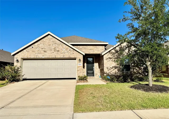 Photo 1 of Single family home for sale at 19834 Sienna Green Dr, Hockley, TX 77447 | MLS# 11686778 | Listing updated on 2026-09-22