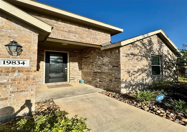 Photo 3 of Single family home for sale at 19834 Sienna Green Dr, Hockley, TX 77447 | MLS# 11686778 | Listing updated on 2026-09-22