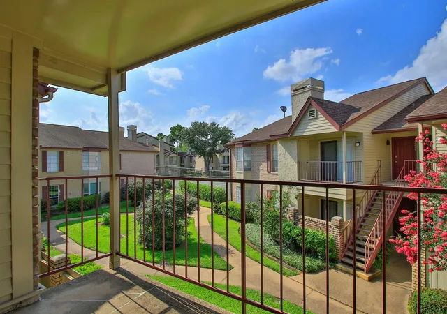 1st image of 2120 El Paseo St #3104, Houston, TX 77054 | MLS# 5938250