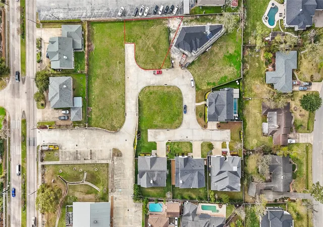 1st image of 7903 S Villa Cir, Hilshire Village, TX 77055 | MLS# 82046055