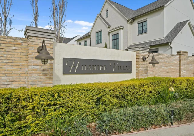 3rd image of 7903 S Villa Cir, Hilshire Village, TX 77055 | MLS# 82046055
