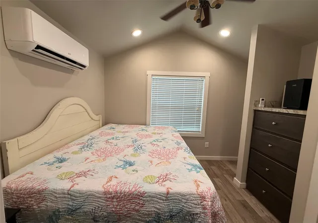 3rd image of 4806 Palm, Bacliff, TX 77518 | MLS# 23041496