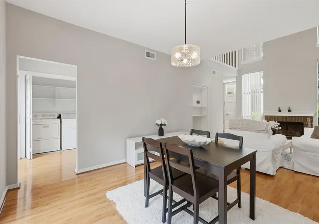 3rd image of 701 Bering Dr #102, Houston, TX 77057 | MLS# 64211580