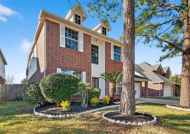 Photo 3 of Single family home for sale at 3618 Miraglen Dr, Pearland, TX 77584 | MLS# 39633789 | Listing updated on 2026-07-01