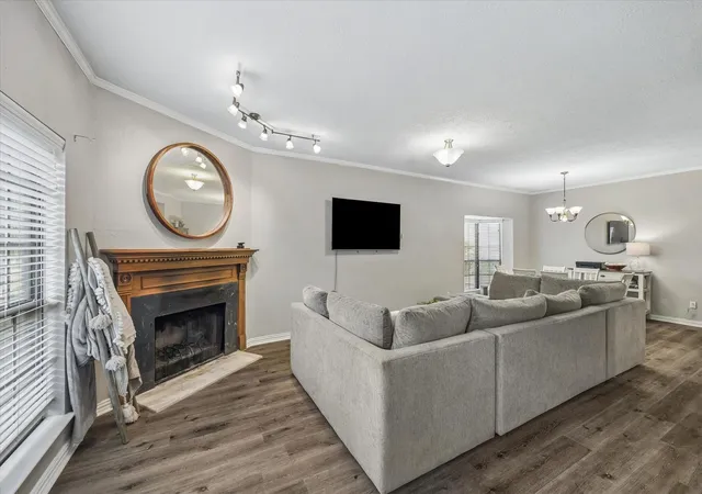 Photo 4 of Townhouse for sale at 7350 Kirby Dr #6, Houston, TX 77030 | MLS# 60567383 | Listing updated on 2026-09-27