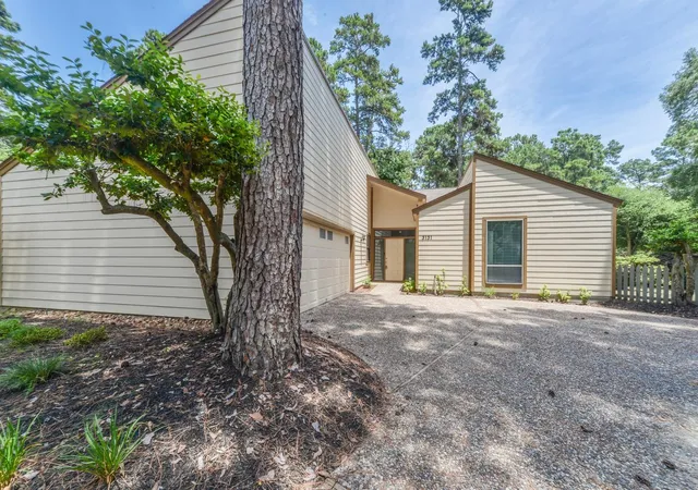 2nd image of 3131 Royal Crescent Dr, Kingwood, TX 77339 | MLS# 15492305