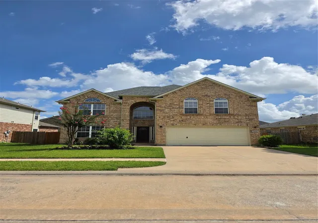 Photo 2 of Single family home for sale at 16915 Langham Hts Ln, Houston, TX 77084 | MLS# 81160015 | Listing updated on 2026-09-12