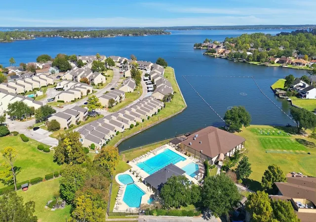 1st image of 24 Lakeview Vlg, Montgomery, TX 77356 | MLS# 20402069