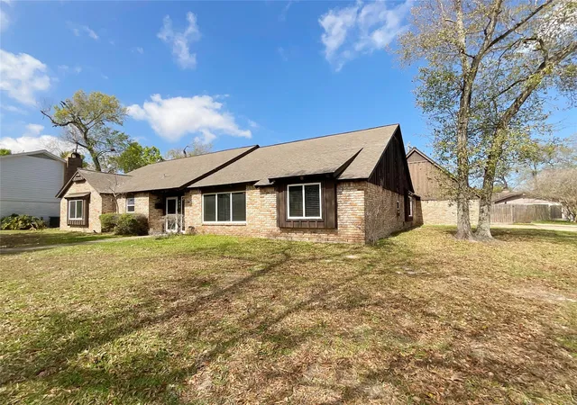 3rd image of 443 Bayou View Dr, El Lago, TX 77586 | MLS# 25357273