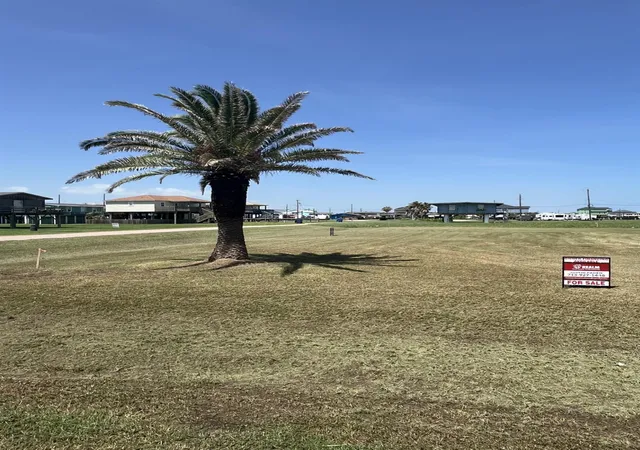 2nd image of 310 Jettyview Rd, Freeport, TX 77541 | MLS# 20387604