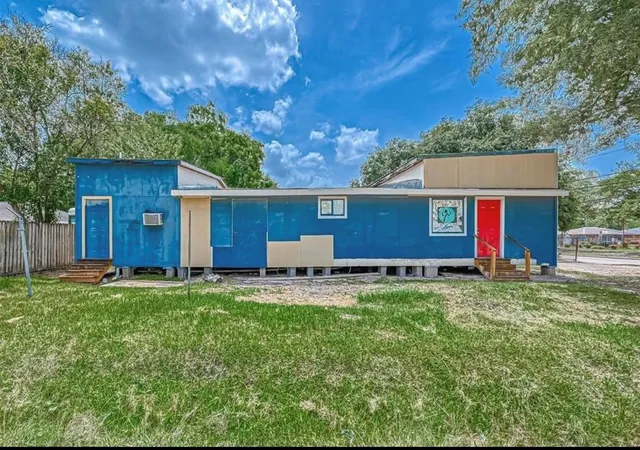 1st image of 5724 Cavalcade St, Houston, TX 77026 | MLS# 19112428
