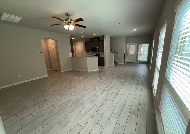 3rd image of 412 Emerald Thicket Ln, Huffman, TX 77336 | MLS# 3798954