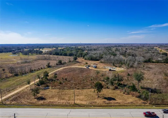 9th image of 0000 N Hwy 35, Alvin, TX 77511 | MLS# 36753677