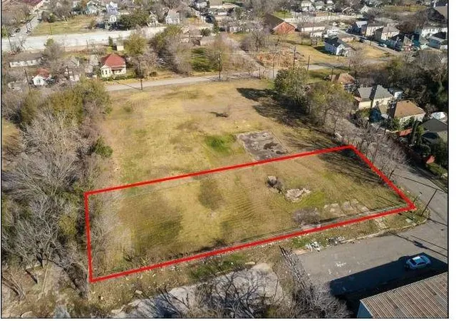 Photo 4 of Land for sale at 2299 Harrington St, Houston, TX 77026 | MLS# 17274712 | Listing updated on 2026-03-29