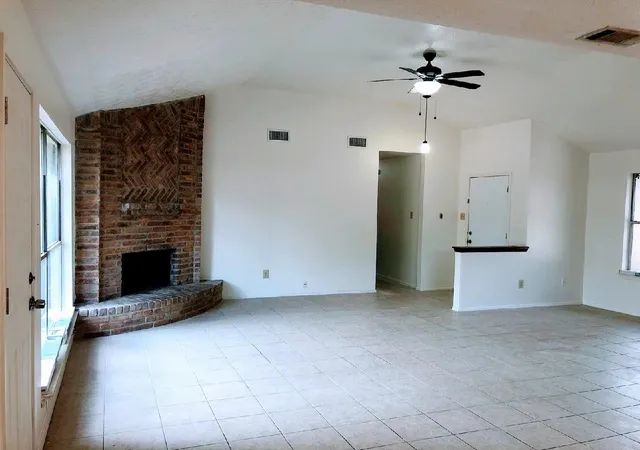 Photo 2 of Single family home for sale at 4734 Owens Crk Ln, Spring, TX 77388 | MLS# 54670323 | Listing updated on 2026-09-15