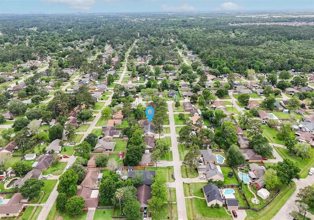 32nd image of 10014 Sweet Gum Ln, Baytown, TX 77521 | MLS# 13939565