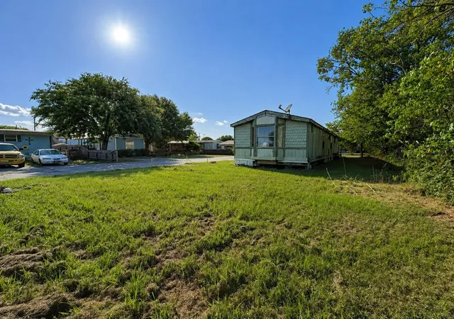 Photo 1 of Sale Pending at 1509 Old River Rd, Bay City, TX 77414 | MLS# 25099479 | Listing updated on 2026-09-09