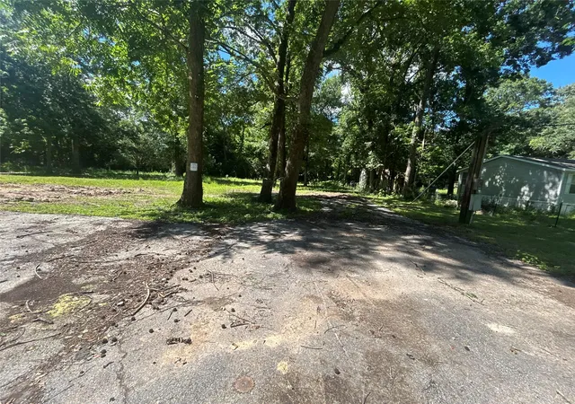 Photo 3 of Sale Pending at 938 County Rd 4700, Dayton, TX 77535 | MLS# 33100548 | Listing updated on 2026-10-15