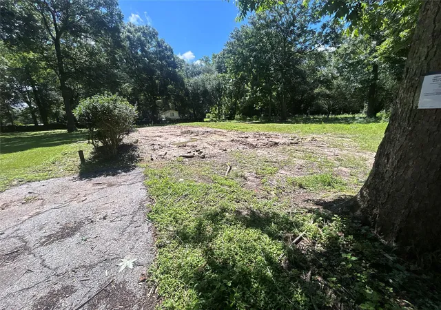 Photo 3 of Sale Pending at 938 County Rd 4700, Dayton, TX 77535 | MLS# 33100548 | Listing updated on 2026-10-15