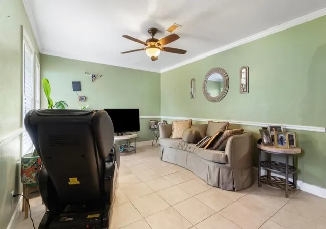 Photo 4 of Single family home for sale at 3027 Ryson St, Houston, TX 77080 | MLS# 93895442 | Listing updated on 2026-07-23