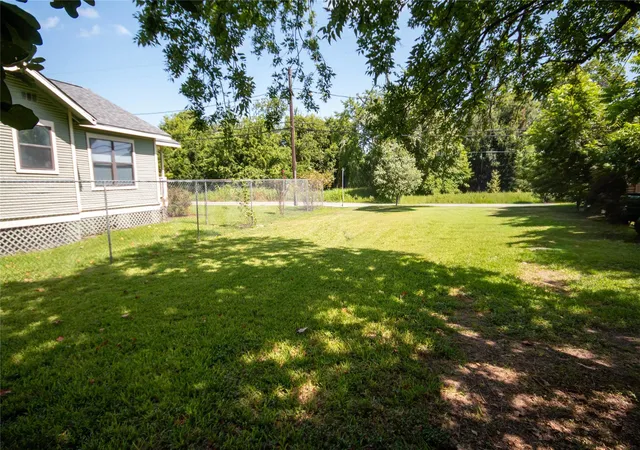 Photo 3 of Land for sale at 0 East 31st St, Houston, TX 77022 | MLS# 26831927 | Listing updated on 2026-07-27