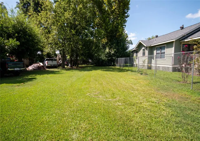 Photo 4 of Land for sale at 0 East 31st St, Houston, TX 77022 | MLS# 26831927 | Listing updated on 2026-07-27