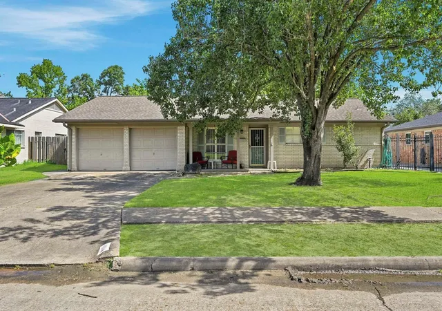 1st image of 1114 Curtin St, Houston, TX 77018 | MLS# 20421453