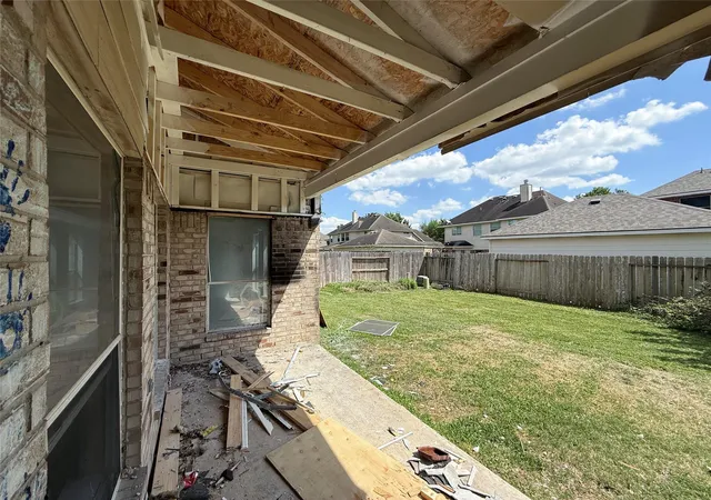 Photo 3 of Single family home for sale at 14815 Thomas Ml Ln, Sugar Land, TX 77498 | MLS# 21968089 | Listing updated on 2026-10-07