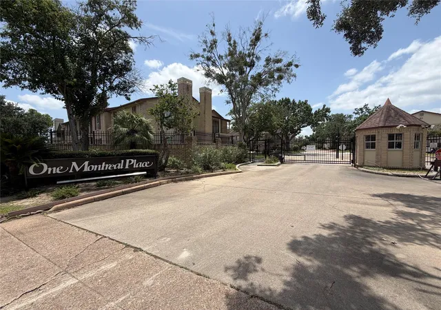 3rd image of 2120 El Paseo St #315, Houston, TX 77054 | MLS# 60179178