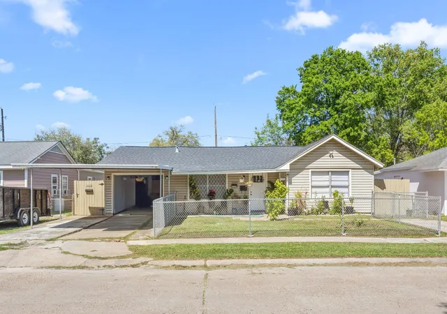 1st image of 1211 Trimm Ave, Pasadena, TX 77502 | MLS# 60845871