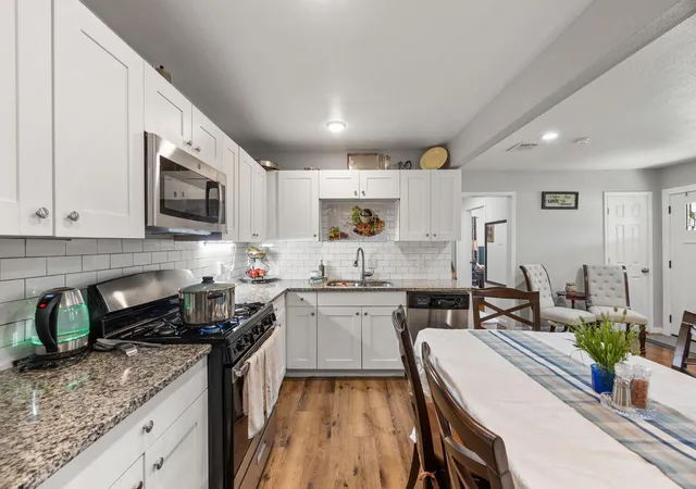 5th image of 1211 Trimm Ave, Pasadena, TX 77502 | MLS# 60845871
