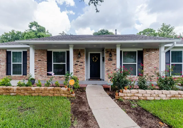 Homes for sale in Houston, TX | 9410 Fairdale Ln, Houston, TX 77063 | MLS# 47543432