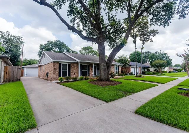 Homes for sale in Houston, TX | 9410 Fairdale Ln, Houston, TX 77063 | MLS# 47543432