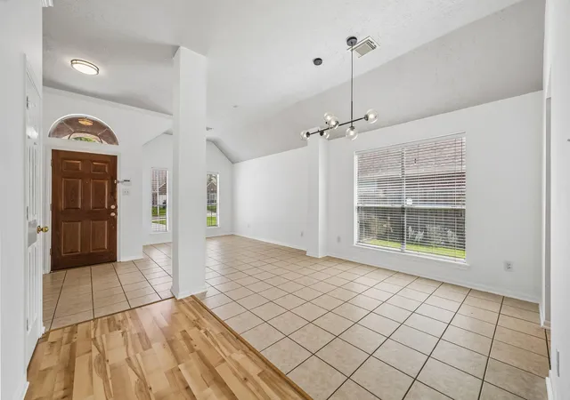 4th image of 1929 Florida Dr, Seabrook, TX 77586 | MLS# 91253530