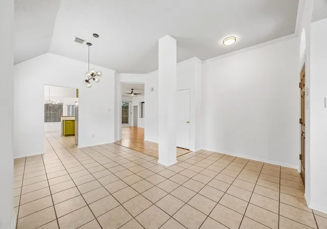 5th image of 1929 Florida Dr, Seabrook, TX 77586 | MLS# 91253530